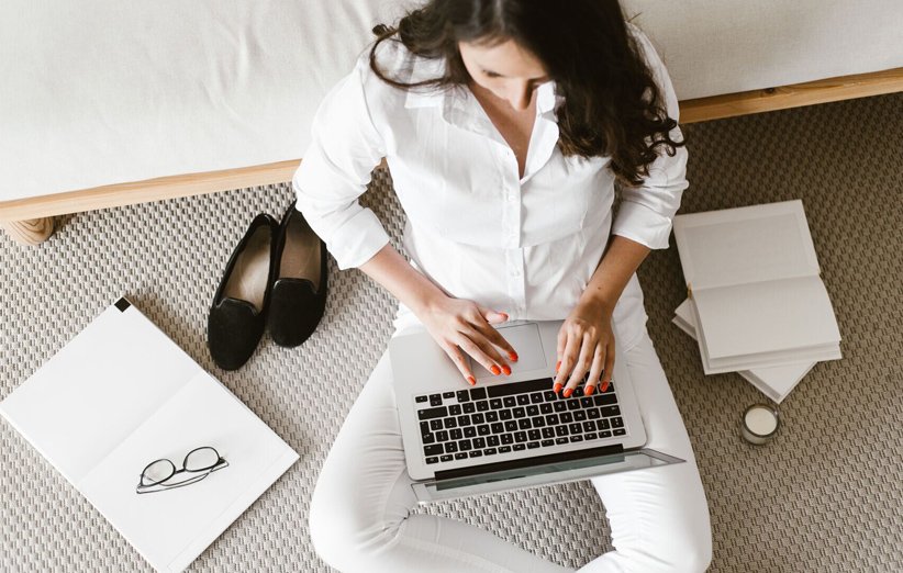 ۱۰ روش برای کاهش استرس و پس‌انداز پول به سبک زندگی مینیمالیستی