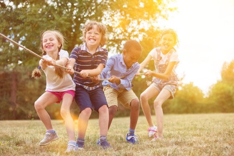 اهمیت آموزش کار گروهی به بچه ها
