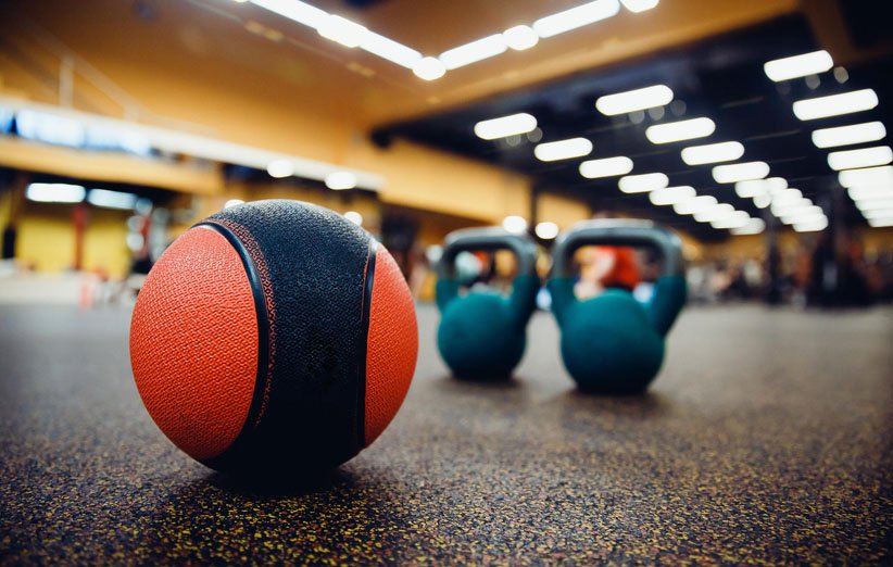 مدیسین بال‌ چیست و تمرین با آن چه فوایدی برای بدن دارد؟