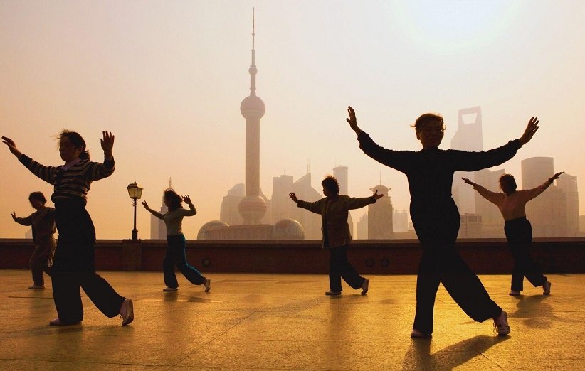 ورزش چی کونگ چیست؟ (۵ فایده‌ی اثبات‌شده و راهنمای مبتدیان)