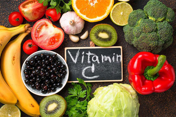 مواد خوراکی به جز مرکبات که ویتامین C دارند