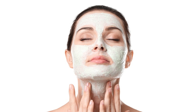 آیا پوست گردن به لایهبرداری نیاز دارد؟