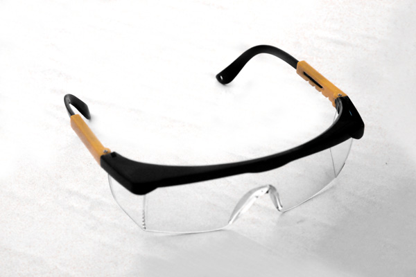 عینک آزمایشگاهی