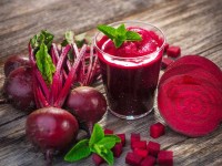 کاهش اختلالات شناختی دوران پیری با خوردن آب چغندر