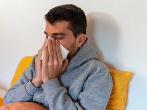علائم و نشانه های کرونا – تفاوت سرماخوردگی و کرونا