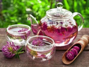 بهترین دمنوش های خواب آور و تاثیر شگفت‌انگیز آنها در رفع بی‌خوابی