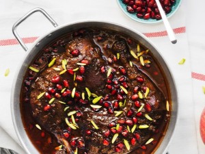 طرز تهیه مرغ ناردونی؛ خورش خوشمزه و اصیل شمالی برای شب یلدا