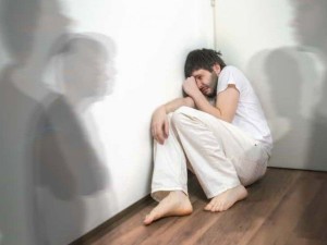 هذیان چیست؛ انواع، نشانه‌ها، روش درمان