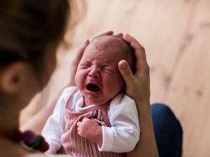 چگونه کلافگی احساسی کودک را کنترل کنید؟