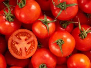 خواص گوجه فرنگی برای پوست و سلامت بدن چیست؟