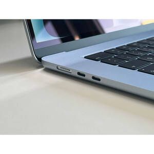 لپ تاپ 15.3 اینچی اپل مدل MacBook Air MC7C4 2025 -M4-16GB Ram-512GB SSD
