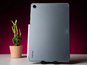 تبلت ۱۱ اینچ سامسونگ مدل Galaxy Tab S11 Wi-Fi ظرفیت 128 گیگابایت و رم 12 گیگابایت همراه با کیبورد