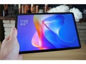 تبلت ۱۱ اینچ شیائومی مدل Redmi Pad 2 Wi-Fi با ظرفیت 256 گیگابایت و رم 8 گیگابایت همراه با کاور