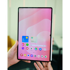 تبلت ۱۴.۶ اینچ سامسونگ مدل Galaxy Tab S11 Ultra Wi-Fi ظرفیت 1 ترابایت و رم ۱۶ گیگابایت، رزولوشن دوربین ۱۳ مگاپیکسل، پشتیبانی از قلم و کیبورد