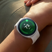ساعت هوشمند 44 میلی‌متری سامسونگ مدل Galaxy Watch 9 با بند سیلیکونی