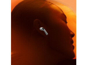 هدفون توگوشی بلوتوثی اپل مدل Airpods 5 Wireless Charging Case با حذف نویز فعال، حالت شفافیت و استاندارد IP57