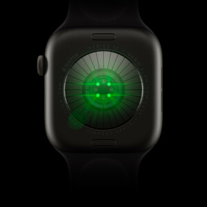 ساعت هوشمند 42 میلی‌متری اپل مدل Watch Series 12 Aluminum Case با بند سیلیکونی، سازگار با iOS 27 و بالاتر