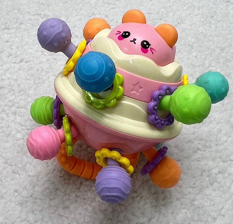 جغجغه و دندانگیر دست ورزی گربه