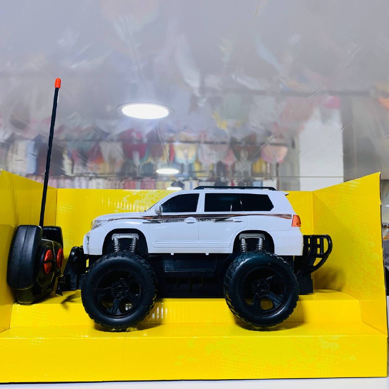 ماشین کنترلی آفرود مدل 4  driving