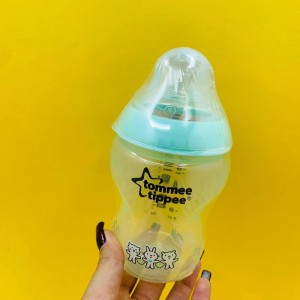 شیشه شیر طلقی 260 میل  TOMME TIPPEE