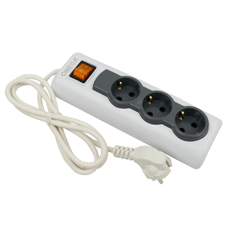 چند راهی 3 خانه برق ارت دار امگا R3000 با کابل 1٫5 متری