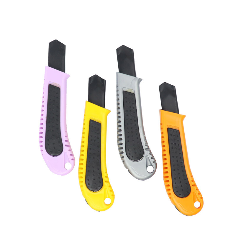 کاتر پلاستیکی تویو Toyo 18mm