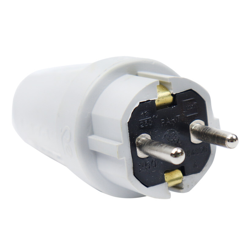 دوشاخه برق ارت دار صنعتی پارت الکتریک PE972