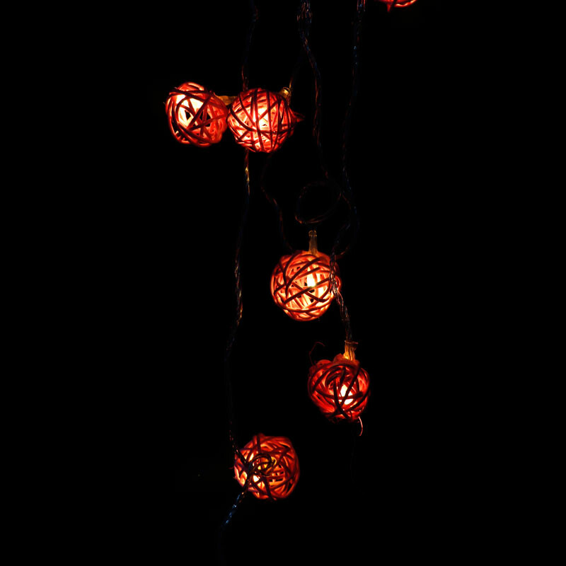 ریسه 10 لامپ طرح گوی چوبی صورتی آفتابی طول 2.5 متر