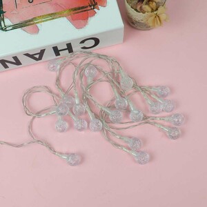 ریسه طرح لامپ کوچک باتری خور سه تایی مهتابی طول 2٫5 متر