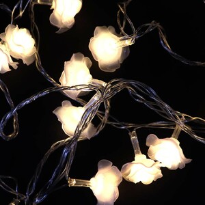 ریسه طرح گل رز 28 لامپ آفتابی طول 4 متر