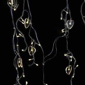 ریسه طرح سوزنی و قلب آفتابی طول 4 متر