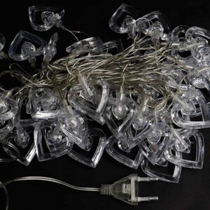 ریسه سوزنی طرح قلب پلاستیکی آفتابی طول 5 متر