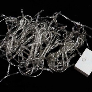 ریسه گیره دار طرح سوزنی قرمز طول 3 متر