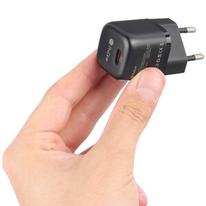 شارژر دیواری 20 وات پرووان PWC570 PD 3A