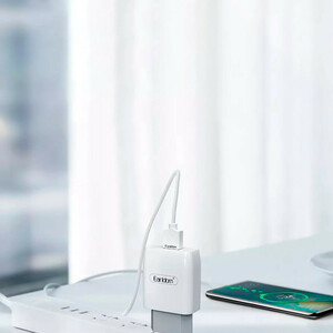 شارژر دیواری 10.5 وات ارلدام ES-197 2.1A + کابل تایپ سی