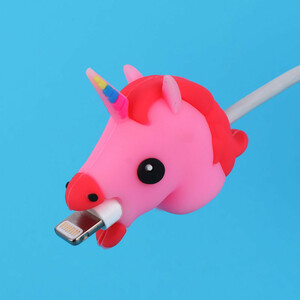 محافظ کابل شارژر طرح اسب تک شاخ صورتی قرمز