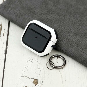 محافظ ایرپاد 3 Eggshell