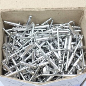 میخ پرچ آلومینیوم پرچ سایز 21*5 میلی متر بسته 450 عددی