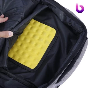 کوله پشتی لپ تاپ Benetton B074