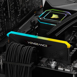 رم کامپیوتر Corsair Vengeance RGB RS DDR4 8GB 3200MHz CL16 Single