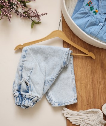 شلوار جین مام فیت آکو