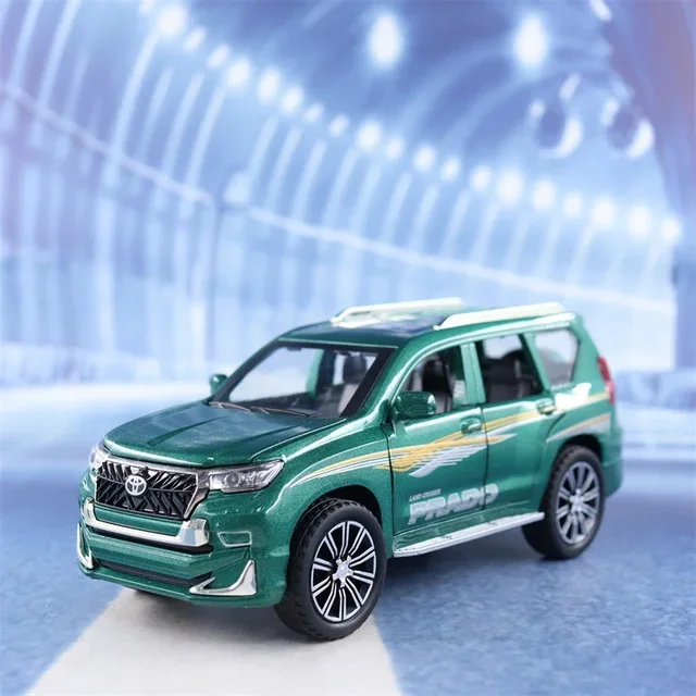 ماکت ماشین تویوتا لندکروزر پرادو با استند نمایش اختصاصی - مقیاس 1:22