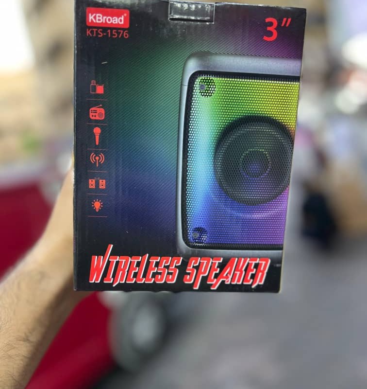 اسپیکر بلوتوثی قابل حمل KTS-1576 با چراغ LED