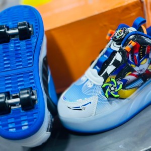 کفش و کتونی  اسکیتی پسرانه  مدل قهرمانان  چراغدار از سایز 28 تا 40