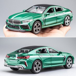 ماکت فلزی  بی ام و ( BMW MANHART M8) با مقیاس1:32 رنگ سبز