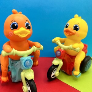 اسباب بازی جوجه دوچرخه سوار
