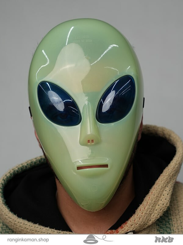 نقاب آدم فضایی شب تاب  The mask of a spaceman night light