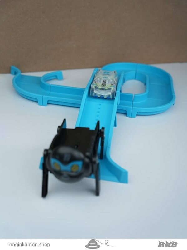 قطار راه رو Railway train