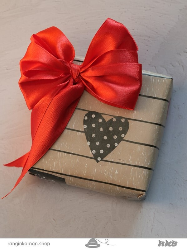 کاغذ کادو طرح قلبی Heart gift paper