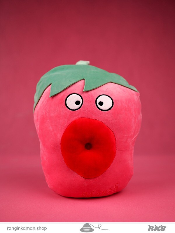 عروسک لب قلمبه Big lip doll